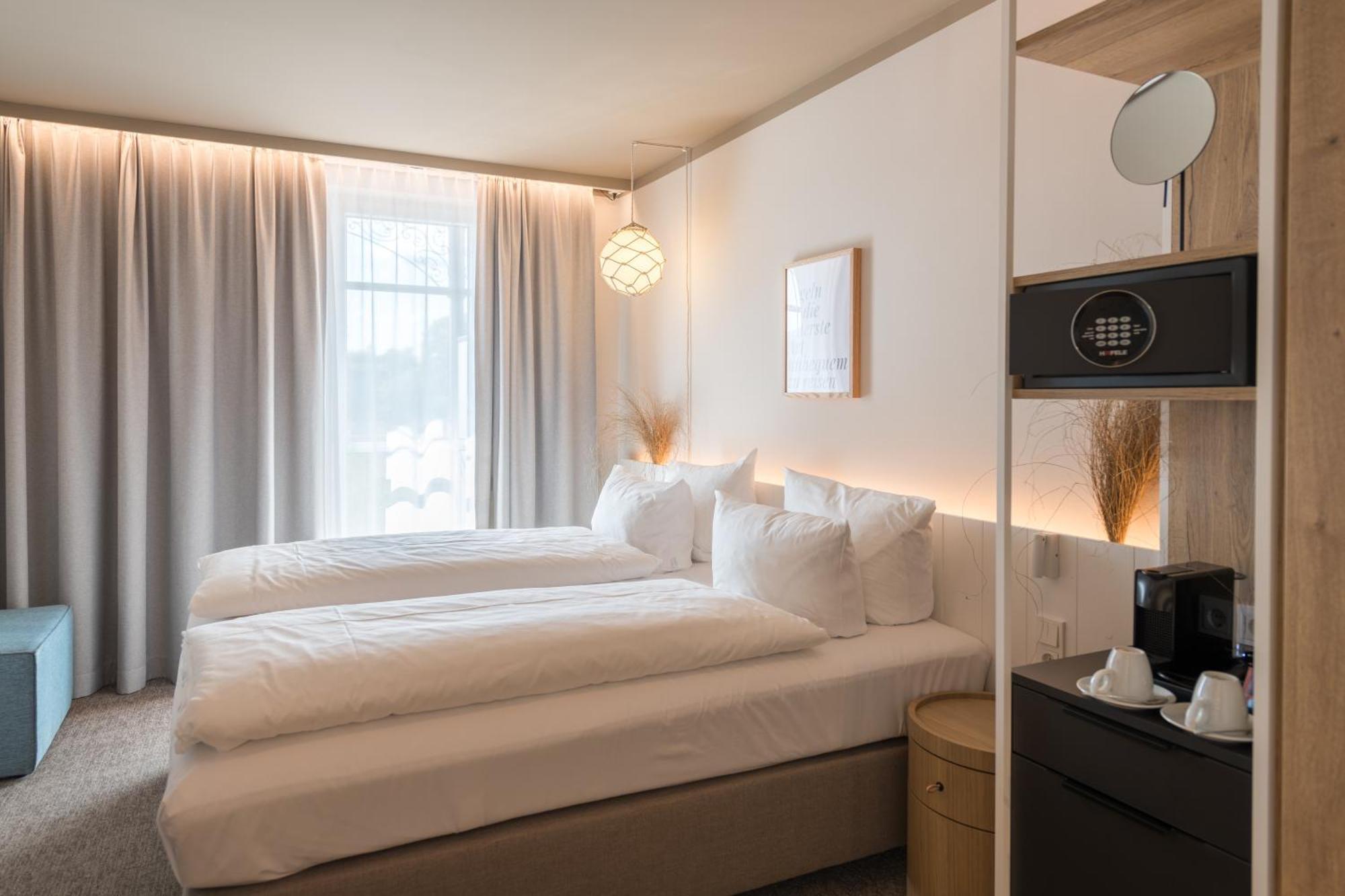 Hafenhotel Zu Putbus Ngoại thất bức ảnh